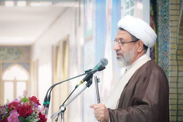 امام جمعه کرمان: قدرت علمی، نظامی و معنوی از مؤلفههای اقتدارایران است